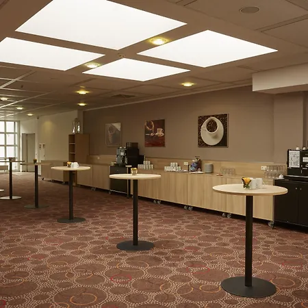 Hotel H+ Wiesbaden 4*