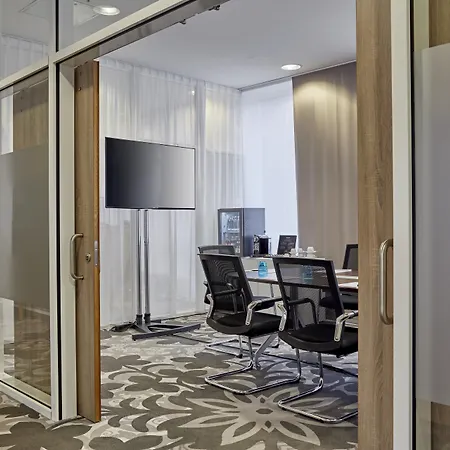 H+ Wiesbaden Hotel 4*