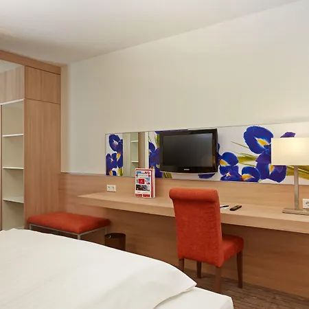 H+ Wiesbaden Hotell 4*