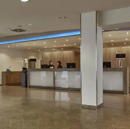 H+ Wiesbaden Szálloda