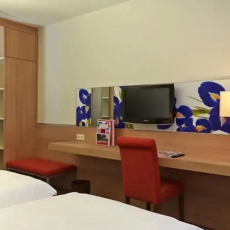 Szálloda H+ Wiesbaden