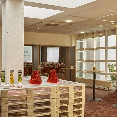H+ Wiesbaden ホテル ニーダーンハウゼン