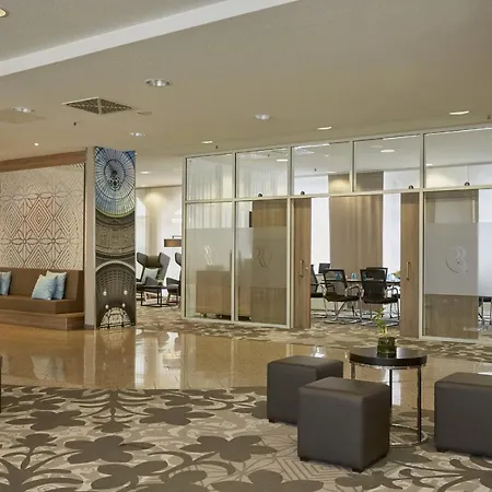 Hotel H+ Wiesbaden 4*