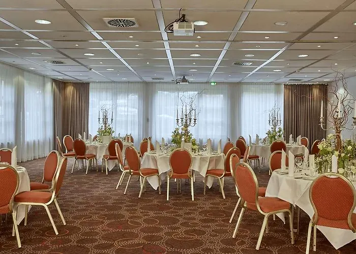 H+ Wiesbaden Hotel 4*