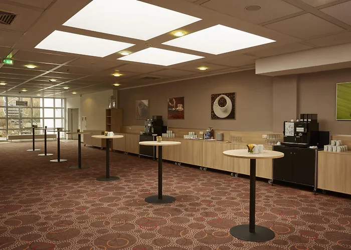 Hotel H+ Wiesbaden 4*