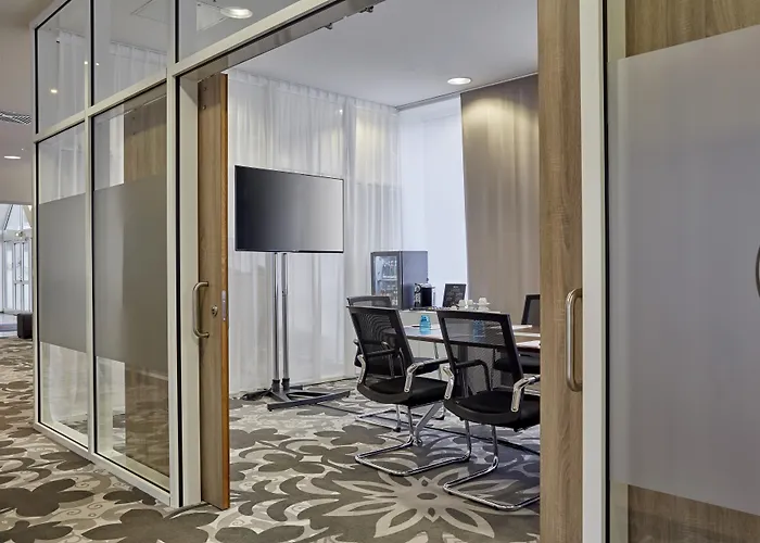 H+ Wiesbaden Hotel 4*