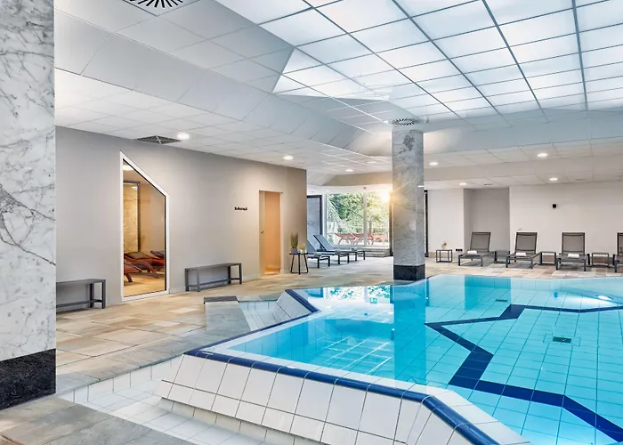 Hotel H+ Wiesbaden 4*