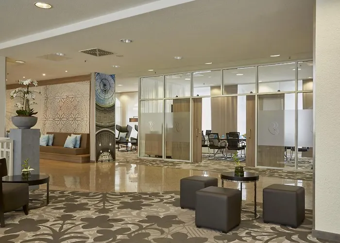 Hotel H+ Wiesbaden 4*